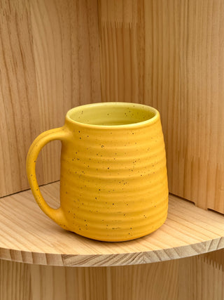 18oz mug in mustard