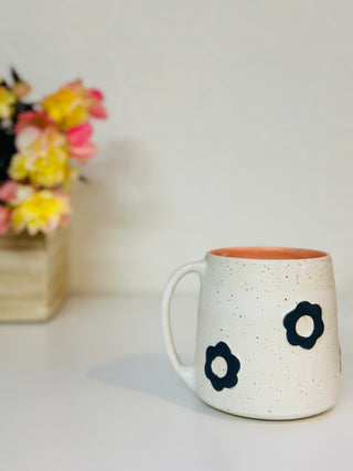 Flower mug with coral liner
