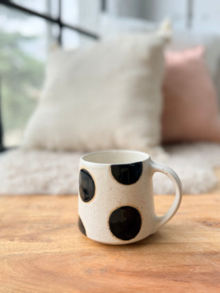 14oz black polka dots